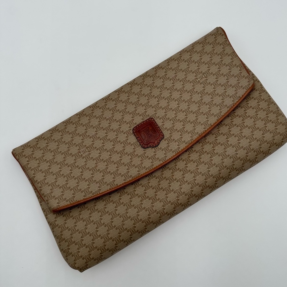 Authentic Vintage Celine Macadam Triomphe Leather Clutch Bag - Picture 17 of 17